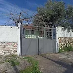 Yannoula\'S Family Home